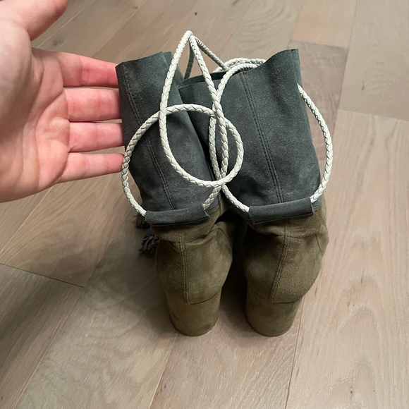 Green bootie heels - Picture 3 of 4